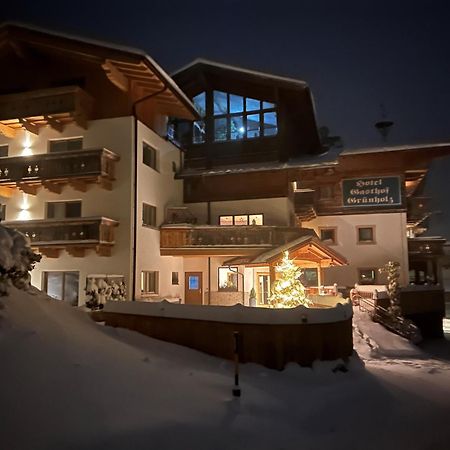 Das Gruenholz Aparthotel มึลบาค อัม โฮคเคอนิก ภายนอก รูปภาพ