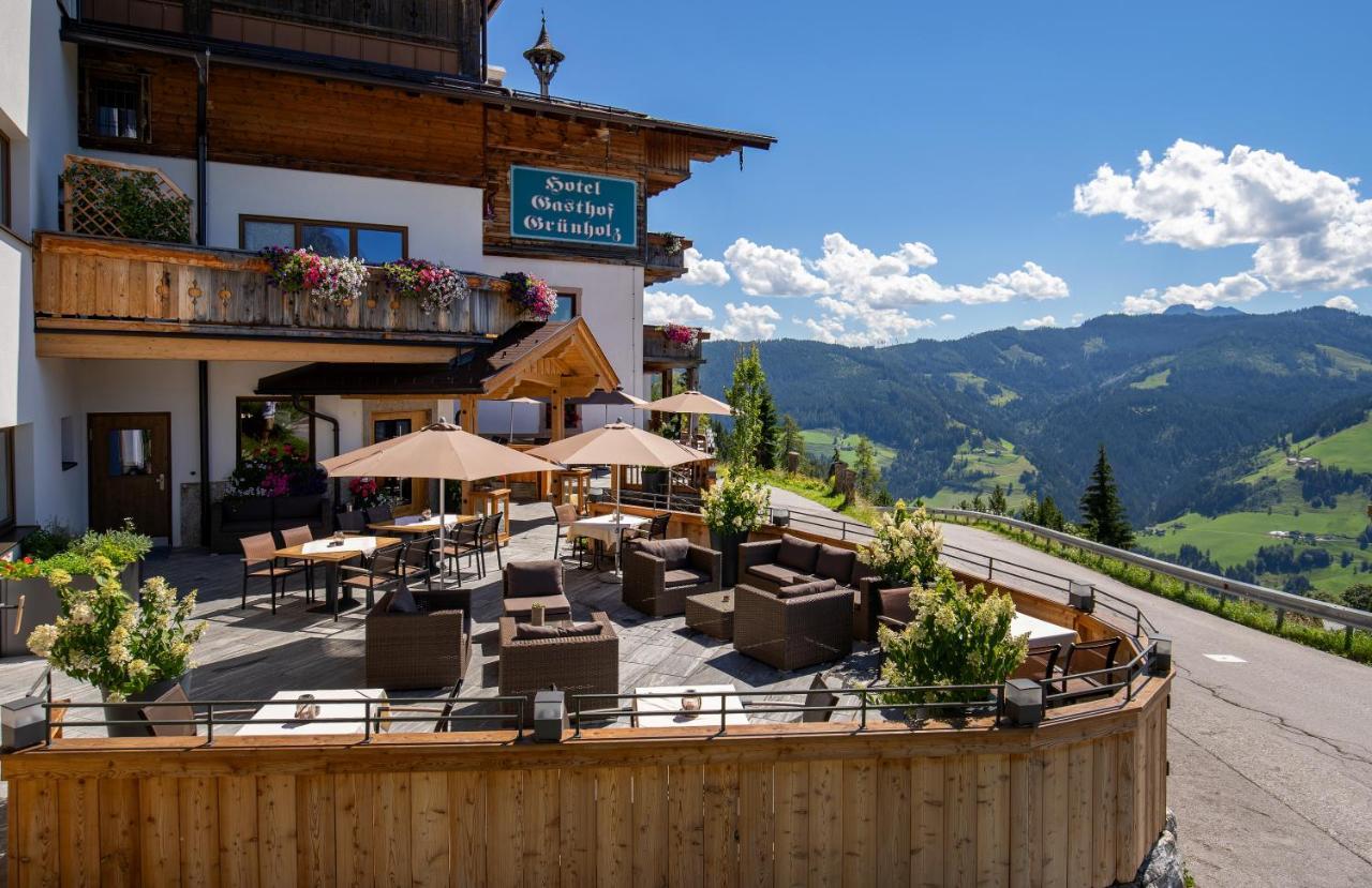 Das Gruenholz Aparthotel มึลบาค อัม โฮคเคอนิก ภายนอก รูปภาพ