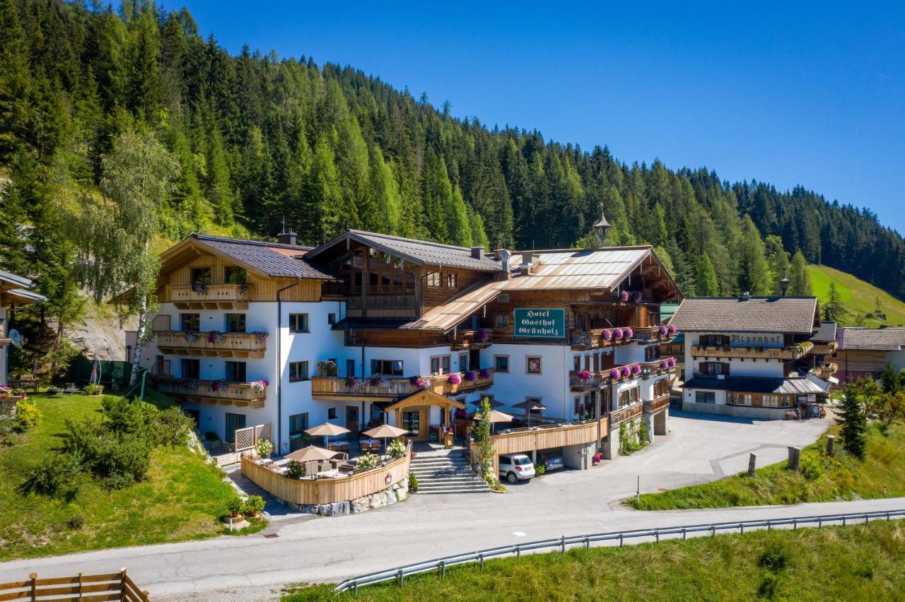 Das Gruenholz Aparthotel มึลบาค อัม โฮคเคอนิก ภายนอก รูปภาพ