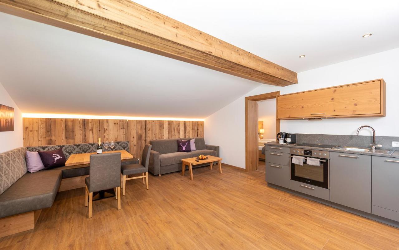 Das Gruenholz Aparthotel มึลบาค อัม โฮคเคอนิก ภายนอก รูปภาพ
