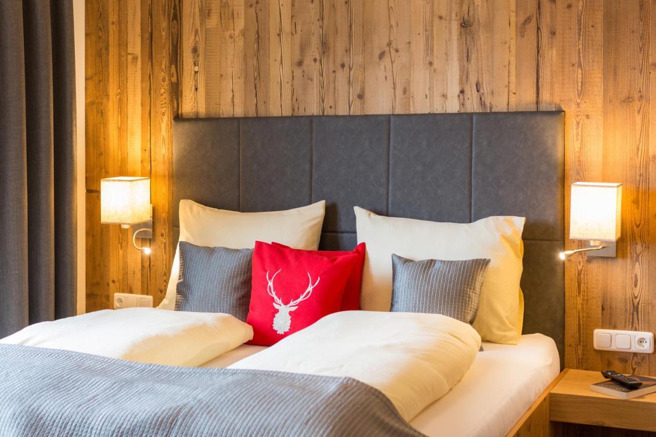 Das Gruenholz Aparthotel มึลบาค อัม โฮคเคอนิก ภายนอก รูปภาพ