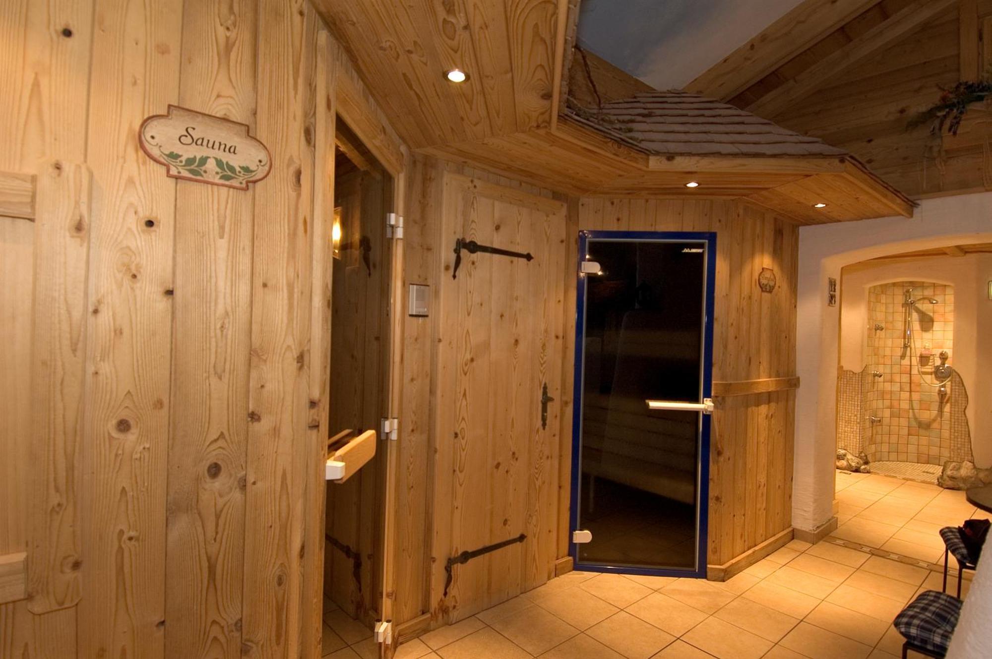 Das Gruenholz Aparthotel มึลบาค อัม โฮคเคอนิก ภายนอก รูปภาพ