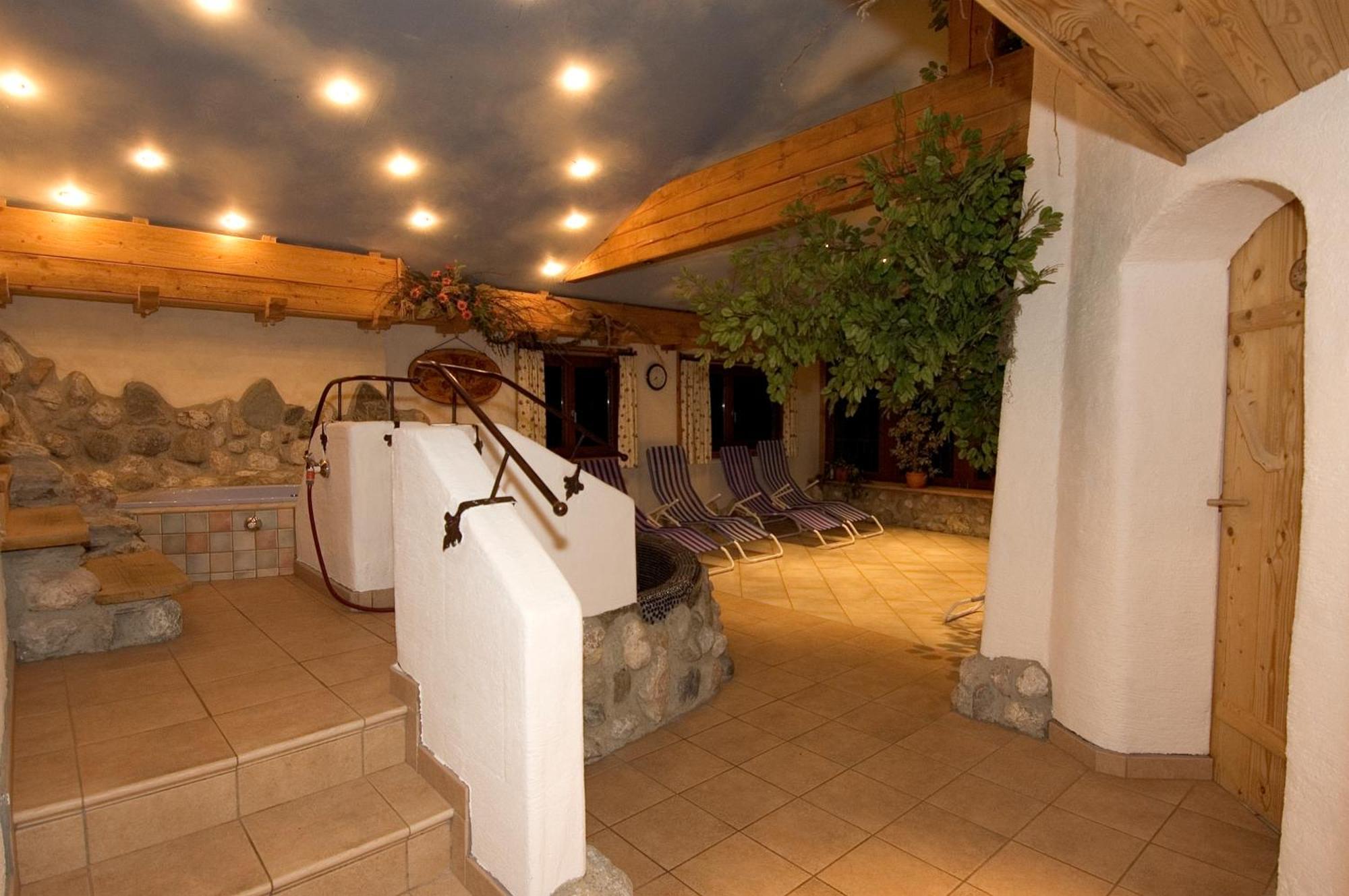Das Gruenholz Aparthotel มึลบาค อัม โฮคเคอนิก ภายนอก รูปภาพ
