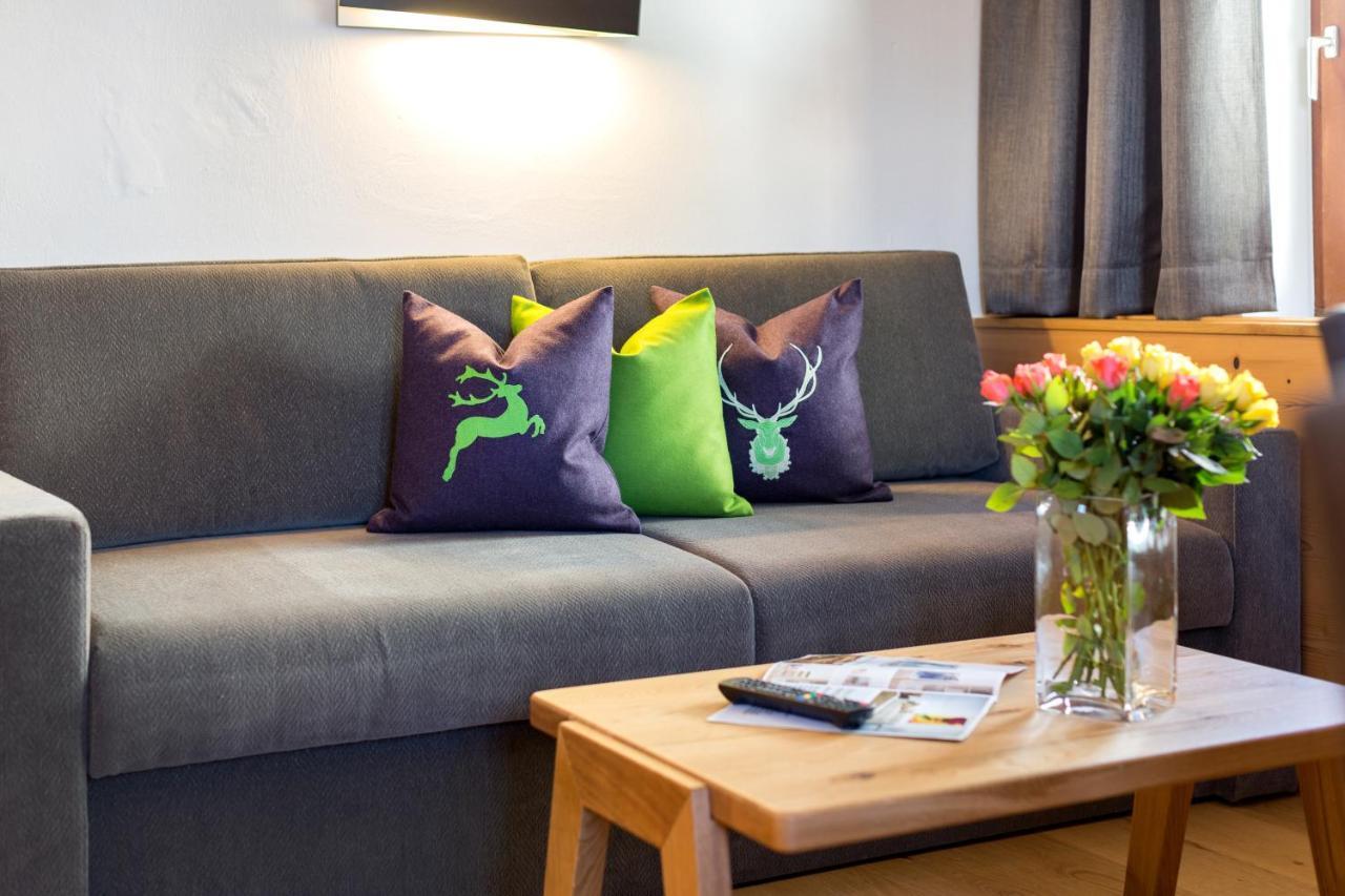 Das Gruenholz Aparthotel มึลบาค อัม โฮคเคอนิก ภายนอก รูปภาพ