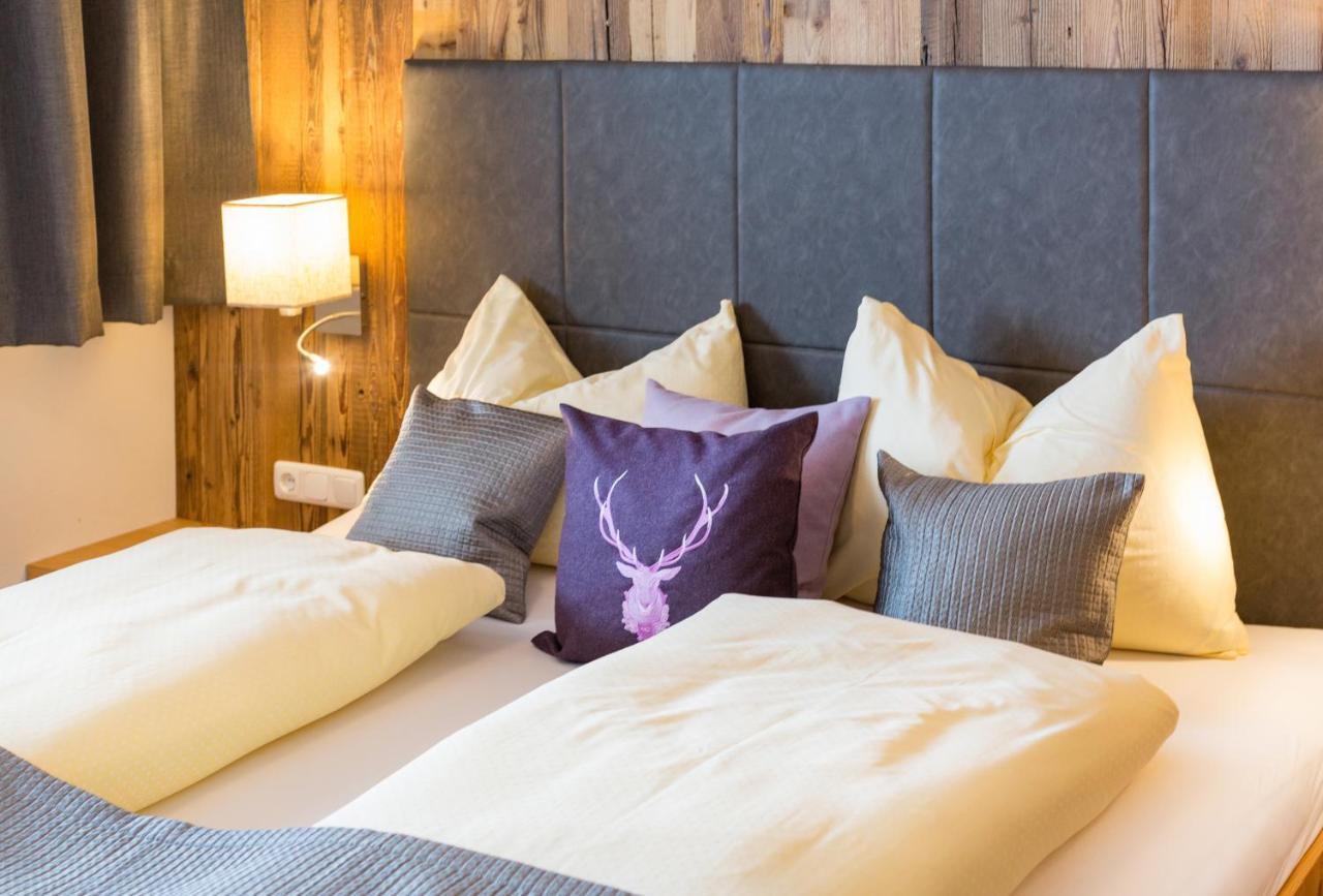 Das Gruenholz Aparthotel มึลบาค อัม โฮคเคอนิก ภายนอก รูปภาพ
