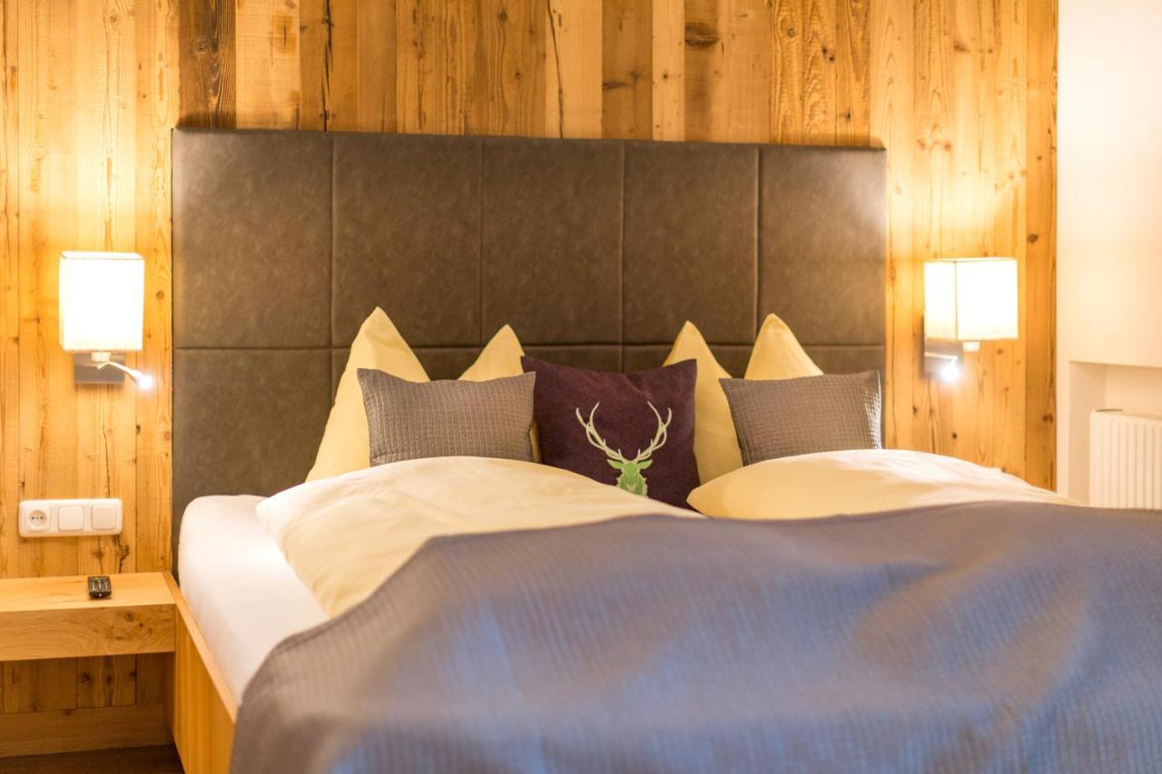Das Gruenholz Aparthotel มึลบาค อัม โฮคเคอนิก ภายนอก รูปภาพ