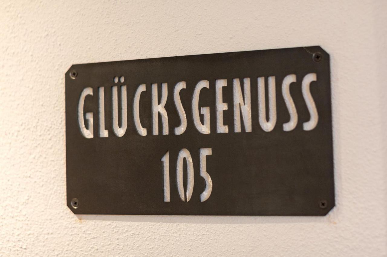 Das Gruenholz Aparthotel มึลบาค อัม โฮคเคอนิก ภายนอก รูปภาพ